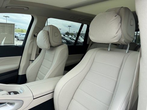 New 2026 Mercedes-Benz GLS 450 4MATIC image 19