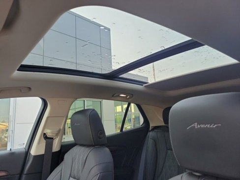 Used 2023 Buick Envision Avenir image 27