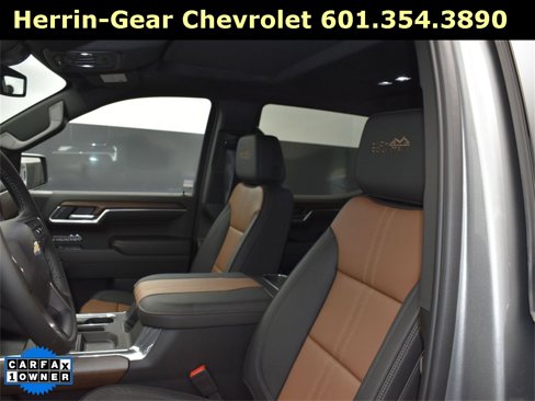 Used 2024 Chevrolet Silverado 1500 High Country w/ High Country Premium Package image 14