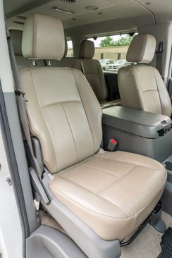 Used 2013 Nissan NV 3500 SL w/ Technology Pkg image 41