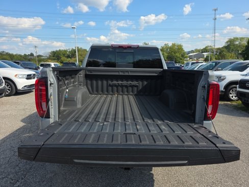 Used 2024 GMC Sierra 1500 AT4X image 7