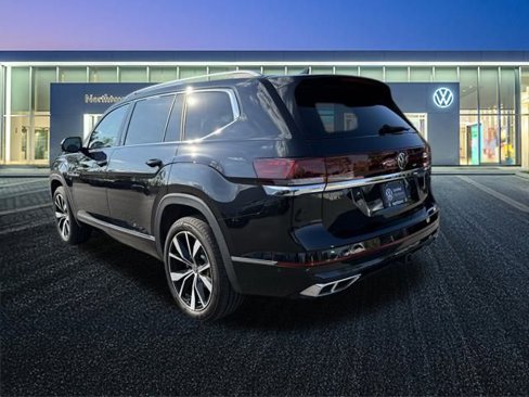 Certified 2025 Volkswagen Atlas SEL Premium R-Line image 6