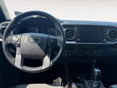 Used 2021 Toyota Tacoma TRD Sport image 6