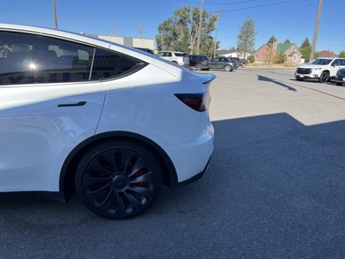 Used 2025 Tesla Model Y Performance image 6