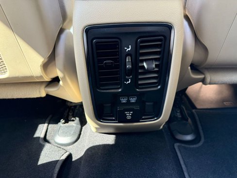 Used 2019 Jeep Grand Cherokee Limited w/ Trailer Tow Group IV image 39