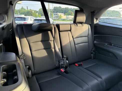 Used 2021 Honda Pilot Touring image 38