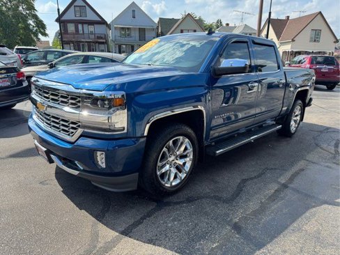 Used 2017 Chevrolet Silverado 1500 LT w/ All Star Edition image 3