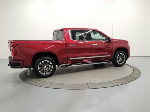 Used 2025 Chevrolet Silverado 1500 High Country w/ Technology Package image 8