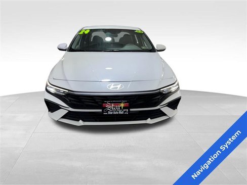 Used 2024 Hyundai Elantra SEL image 2
