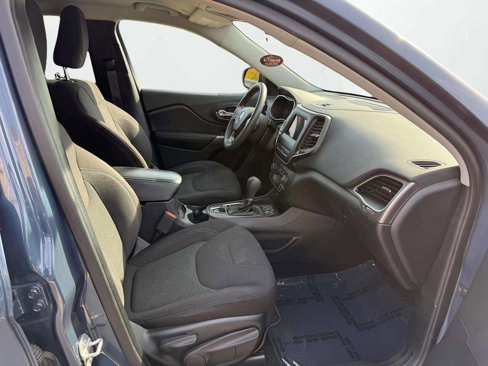 Used 2020 Jeep Cherokee Latitude image 13
