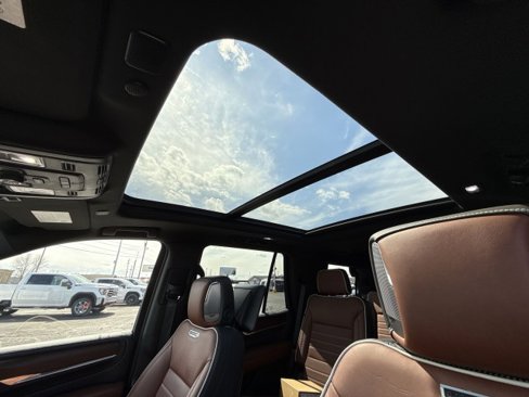 Certified 2023 GMC Yukon Denali Ultimate image 16