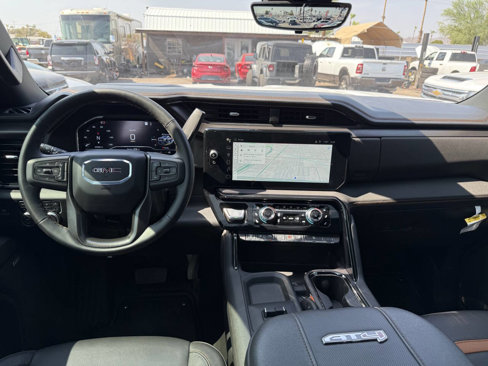 Used 2025 GMC Sierra 2500 AT4 w/ AT4 Premium Plus Package image 21