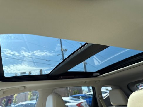 Used 2018 Nissan Murano Platinum w/ Cargo Package image 16