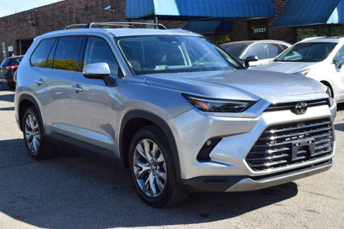 Used 2024 Toyota Grand Highlander AWD image 5