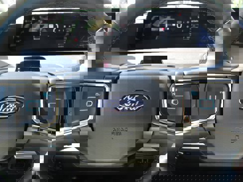 New 2025 Ford Expedition Max Platinum image 17