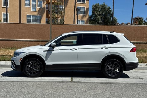 Used 2022 Volkswagen Tiguan SE image 7