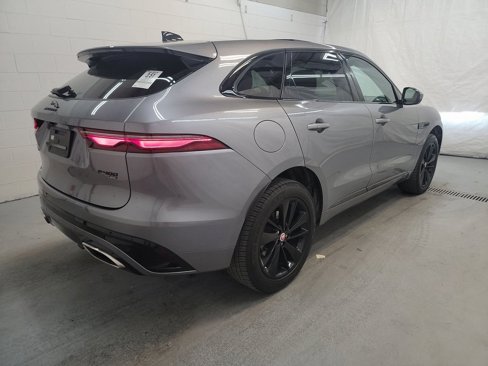 Used 2023 Jaguar F-PACE R-Dynamic S image 2