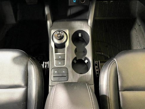 Used 2020 Ford Escape SEL image 10