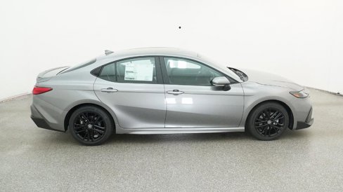New 2026 Toyota Camry SE image 11