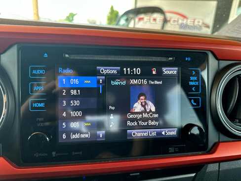 Used 2017 Toyota Tacoma TRD Off-Road image 71