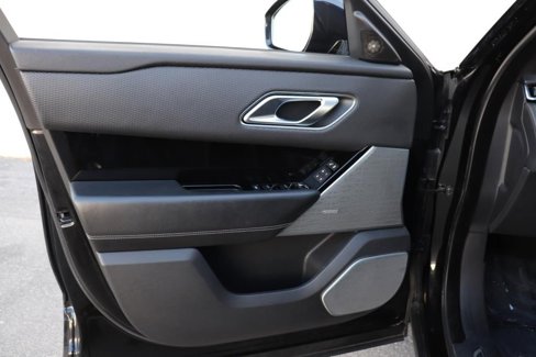 Used 2020 Land Rover Range Rover Velar R-Dynamic S image 35
