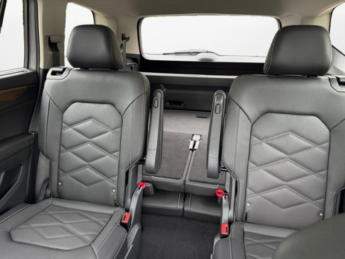 New 2025 Volkswagen Atlas SE image 10