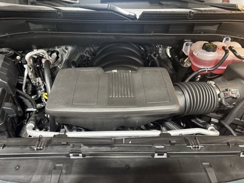 New 2026 GMC Yukon AT4 Ultimate w/ LPO, Floor Liner Package image 4