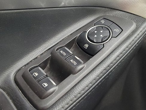 Used 2015 Ford Explorer XLT w/ Equipment Group 201B image 27