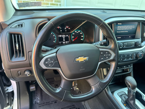 Used 2022 Chevrolet Colorado LT w/ LT Convenience Package image 15