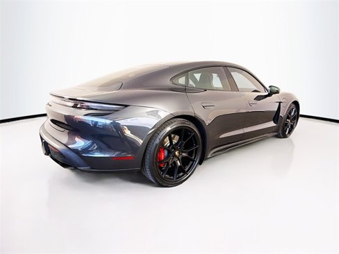 Certified 2022 Porsche Taycan GTS image 9