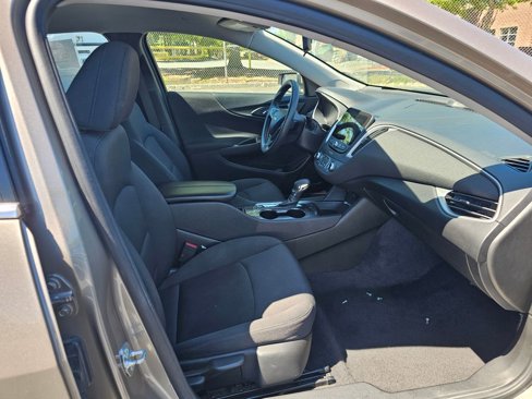 Used 2022 Chevrolet Malibu LT image 10