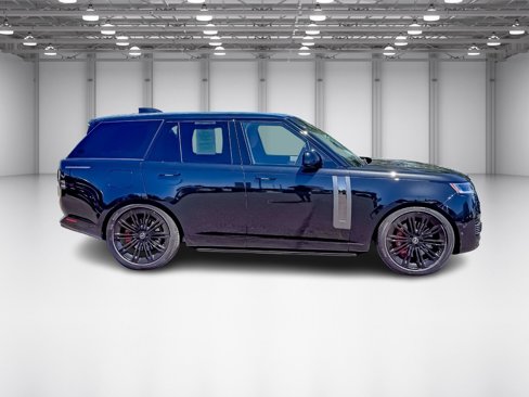Used 2025 Land Rover Range Rover SV image 6