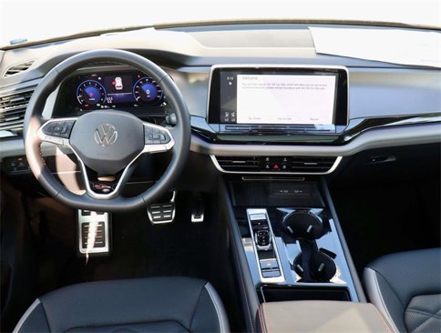 New 2025 Volkswagen Atlas Peak Edition SE image 10