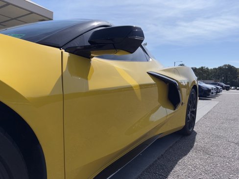 Used 2025 Chevrolet Corvette Stingray Preferred Conv w/ Stealth Interior Trim Package image 5