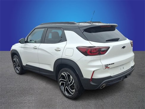 Used 2025 Chevrolet TrailBlazer RS w/ Driver Confidence Package image 6