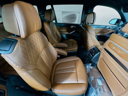 New 2026 BMW X7 M60i w/ Executive Package image 36