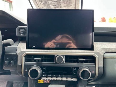 Certified 2024 Toyota Tacoma Trailhunter image 22