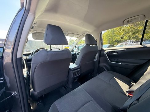 Used 2024 Toyota RAV4 XLE image 16
