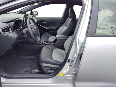Used 2025 Toyota Corolla XSE image 14