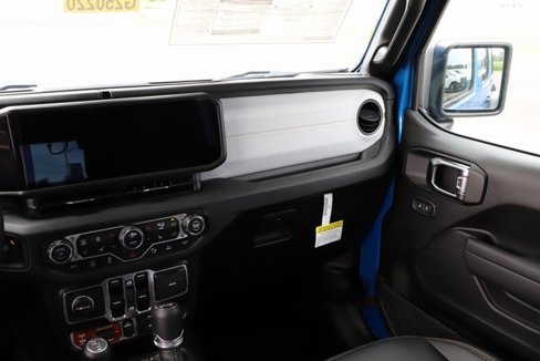 New 2025 Jeep Wrangler Willys image 28