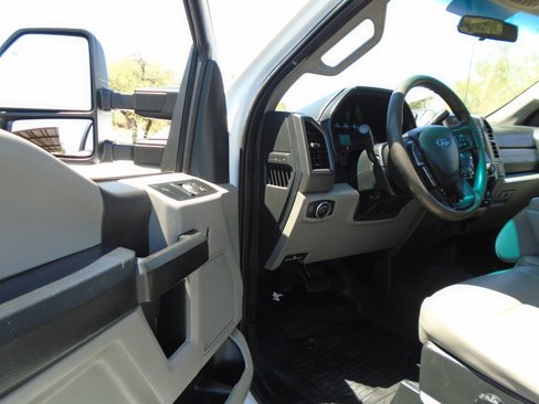 Used 2019 Ford F450 XL w/ XL Value Package image 9