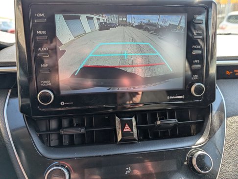 Used 2022 Toyota Corolla LE image 23