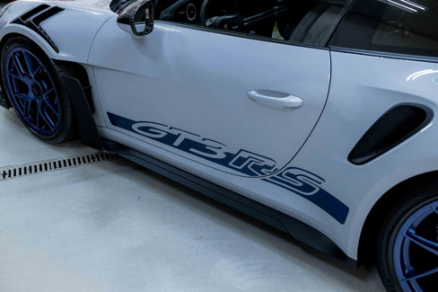 Used 2025 Porsche 911 GT3 RS image 38