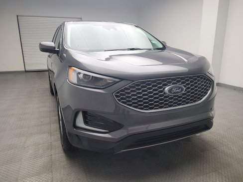 Used 2024 Ford Edge SEL image 14