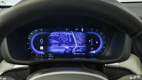 Certified 2025 Volvo XC60 B5 Plus image 24