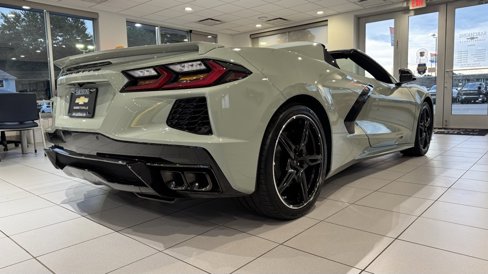 Used 2024 Chevrolet Corvette Stingray Preferred Conv w/ Stealth Interior Trim Package image 6