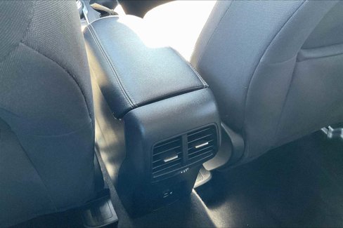 Used 2020 Ford Escape SE image 35