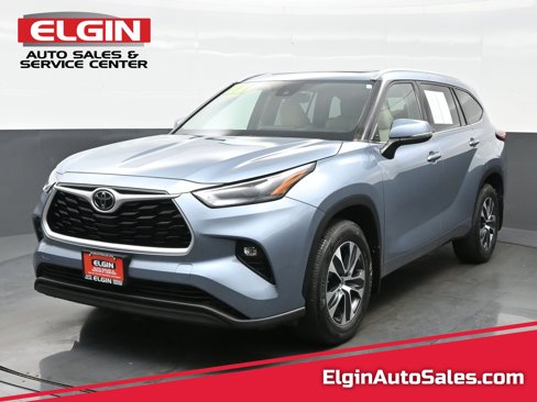 Used 2022 Toyota Highlander XLE image 1