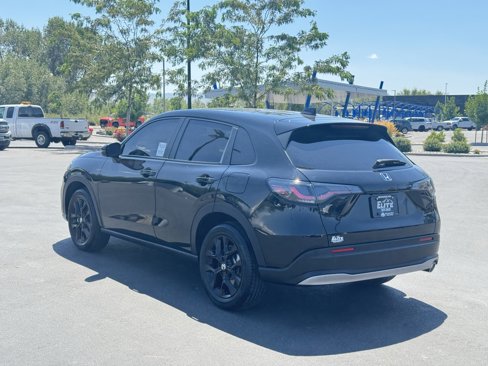Used 2025 Honda HR-V Sport image 8