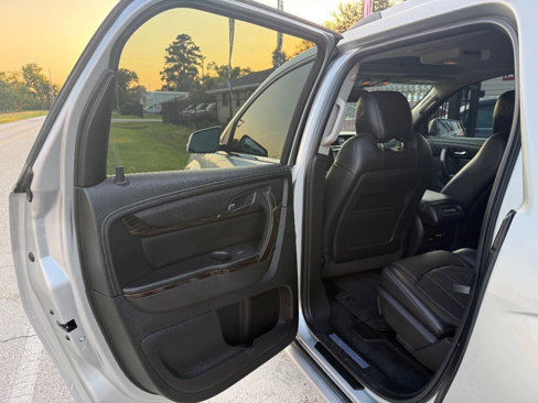 Used 2016 GMC Acadia Denali image 13